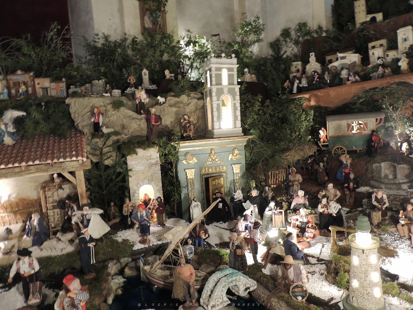13 La Creche.JPG -           